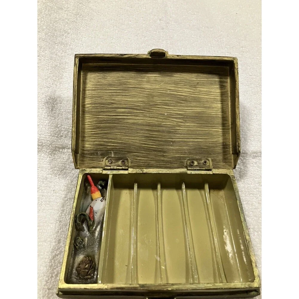 Home Trends Great Outdoors Fishing Lure Soap Dish Bathroom Decor